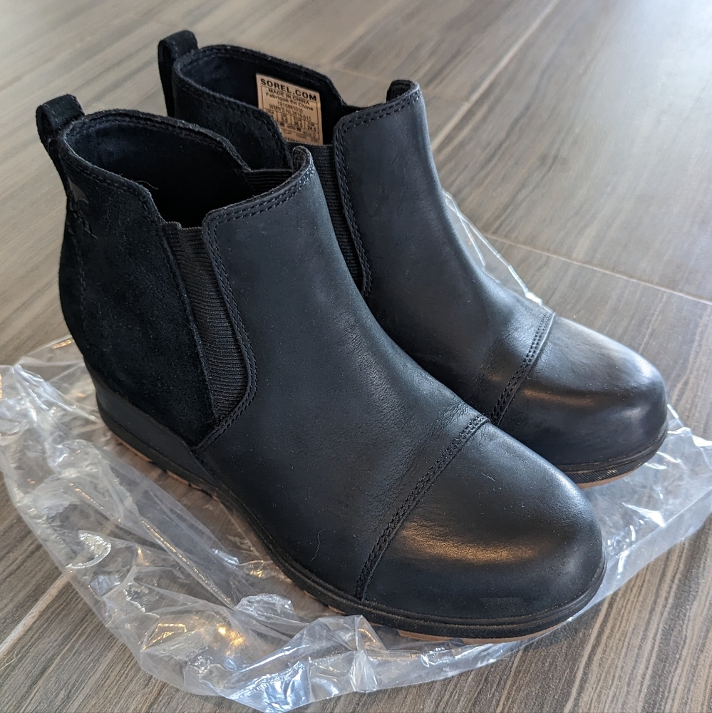 Sorel Evie bootie in black sz 7.5